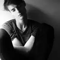 2017最新qq欧美男生黑白头像所谓爱情就是有那么一个人