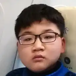 兰州急寻12岁男孩离家出走,戴眼镜,穿黑色羽绒服