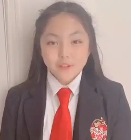 李湘晒女儿近照为其庆生,11岁王诗龄穿校服自信大方,瘦了不少
