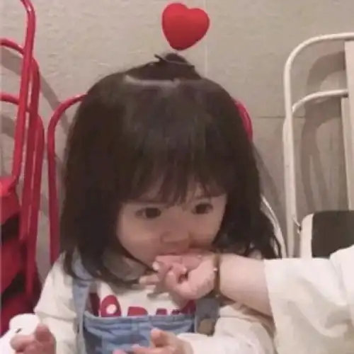 和宝贝一起用的可爱情头