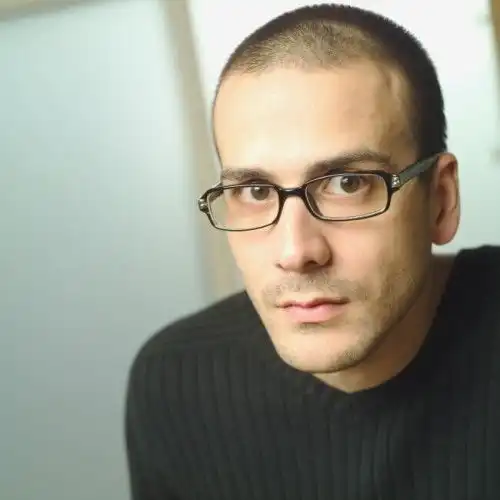 什么眼镜配光头