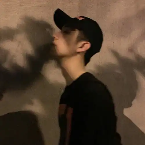 一些万能的朋友圈文案小短句