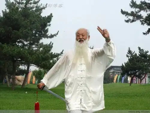 民间故事丨金鸡为媒