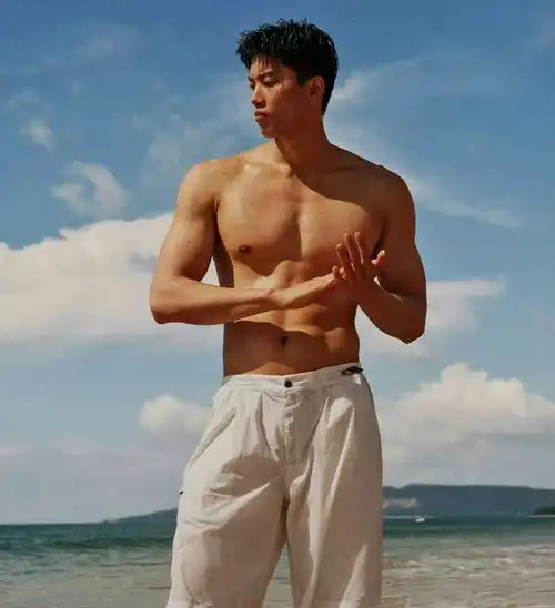 巴黎奥运会4位神颜帅哥,气质出众颜值太抢镜,不输男明星