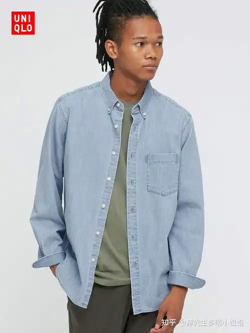 男生黑黄皮穿什么颜色的衣服不土气