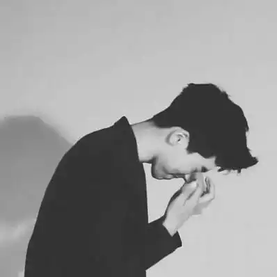 男人多半是自私的