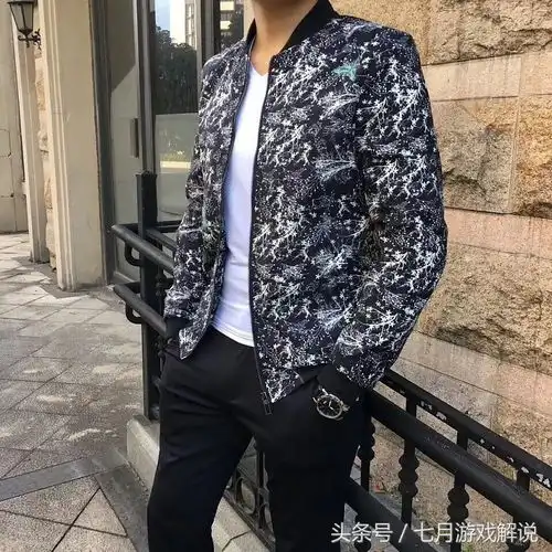 夹克最能代表男士华伦天奴杜嘉班纳阿玛尼夹克更具魅力