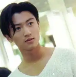 22年前谢霆锋林志颖同台跳舞,舞姿不忍直视,网友看了想笑