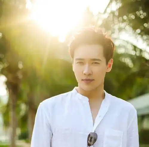 高云翔案稳了官方曝董璇造型路透照,复出拍戏恐成实锤