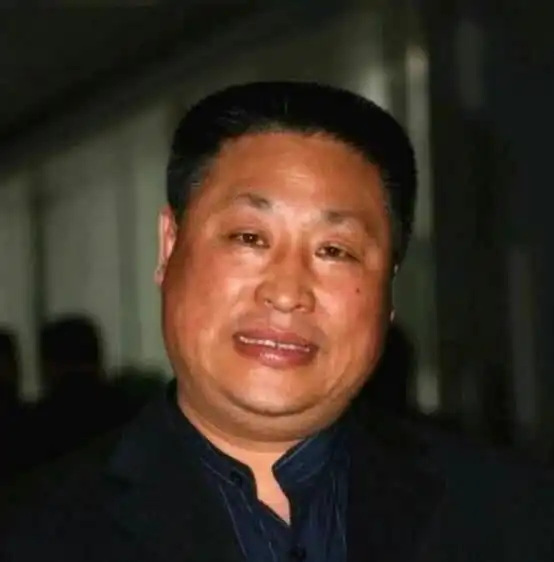 痛心38岁男星突发心梗离世,新戏才刚刚开机,好友曝光出殡场面