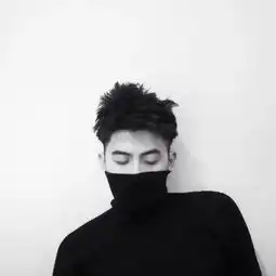 急急急求一情侣头像女生背景是墙找一个男生或请高手ps一张