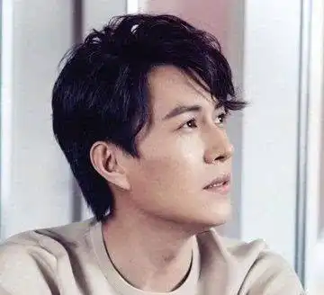 男士西装怎么穿更显年轻帅气三组时尚穿搭方案供你参考