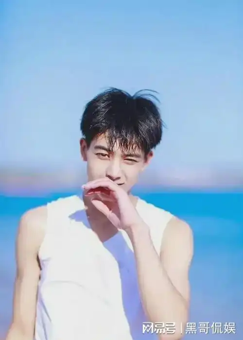 盘点内娱那些身材绝美,颜值爆表却迟迟不爆火的美男子