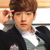 自作多情的男生头像就算在线估计也没人想搭理我吧