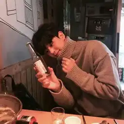 2018好看的qq头像男生干净帅气小清新余生桥路两归无喜无悲