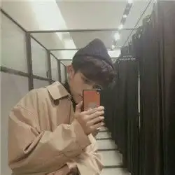 qq头像男生手机控霸气,自信满满的自拍帅哥图片