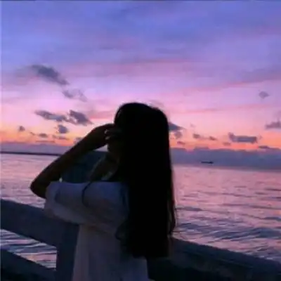 海边背影头像唯美漂亮长路漫漫孤独作伴