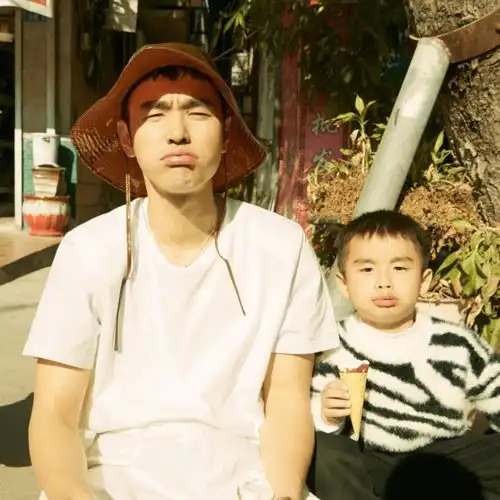 奔四的阮经天与23岁宋祖儿组cp16岁年龄差形如虚设,少年感真强