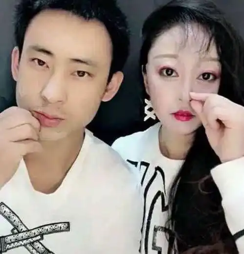 最丑的年轻人火了,妆后网友直呼把它教我