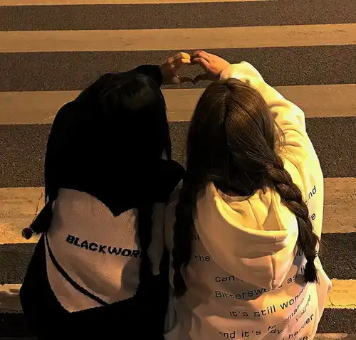 氛围感满满的闺蜜头像