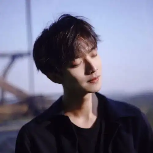 优质男头都怪我太容易心动