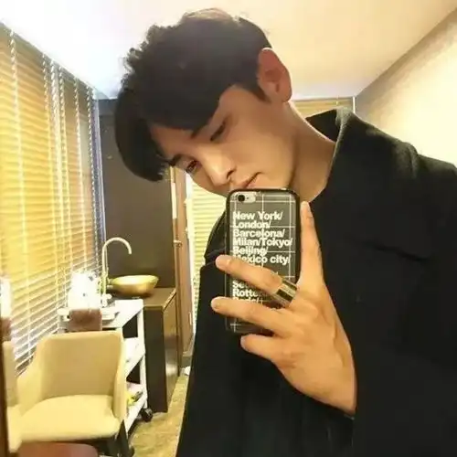 男生头像你都要自己变得更好