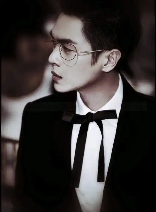 张若昀为什么不能改名叫张姐张若昀为什么不能改名叫张姐张若昀名字危机