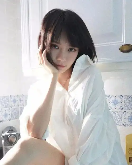 小蛮腰眼镜姐姐全球第89大美人通杀所有男生审美标准