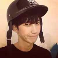 既安静又调皮的男生头像你总是笑着温柔地看着我男生头像