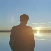 帮我找个跟这个头像是情侣的男头像