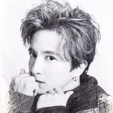 男明星手绘素描图,薛之谦撩人,王俊凯貌合神离,杨洋画得最像