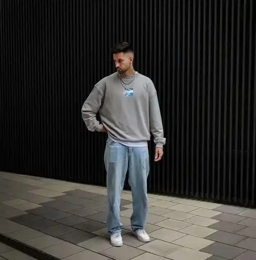 经典牛仔裤总穿不好,或许是太纠结了多试试阔腿和直筒版型