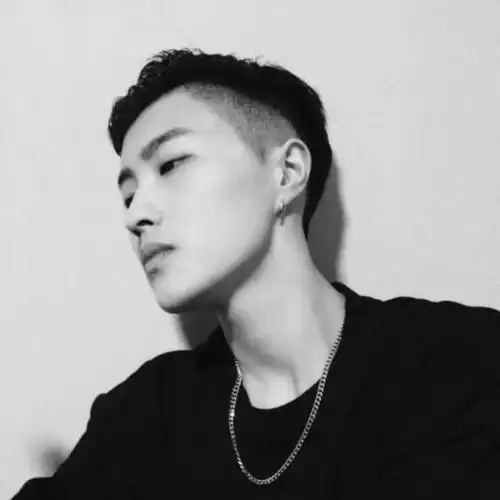 渣男头像不介意孤独,比爱你舒服