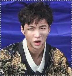 男星烟熏妆挑战,鹿晗清秀,张一山霸气,最后被张艺兴戳中笑点