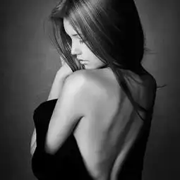 裸图男女情头微信头像图片大全