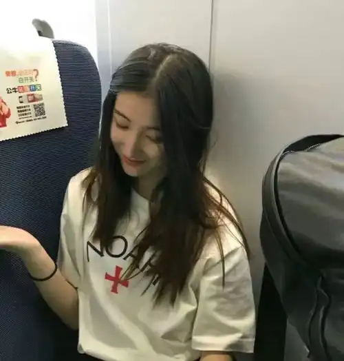 头像努力把日子都填满,别来提醒我多孤单