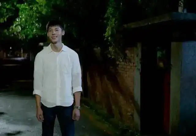 我辛苦考上大学,摸下女生胸就没了男生猥亵女生遭退学我抑郁症,要自杀