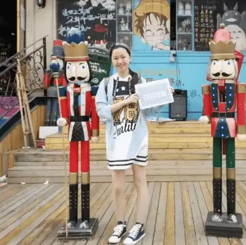 邵奕佳高考分数719,清华大学致电邀请,却被她无情拒绝