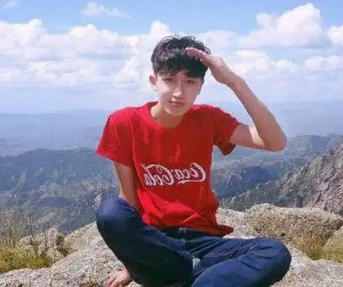 小叔带女朋友回家见家长,看到未来婶婶,我惊掉了下巴