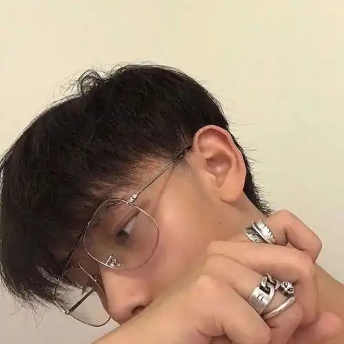 男头明明从未拥有过你,却在心里失去过你千千万万次