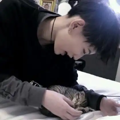 qq男生头像高冷帅气,没有心情的样子是否是你的菜