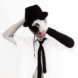 跪求这个头像的原图,谢谢