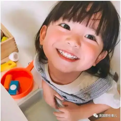 这个日本的小男孩是吃可爱多长大的吗看完他的照片,心都萌化了