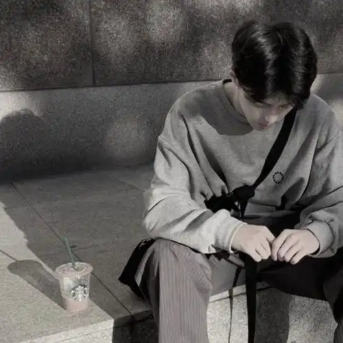 头像你可真讨厌讨人喜欢百看不厌