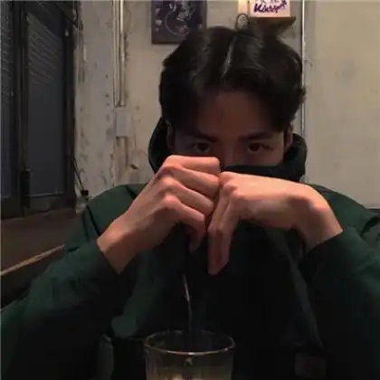 宠物头像男暖色调微信头像,送给爱宠物的男生使用的