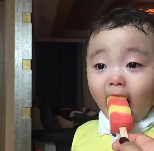 看他的ins是我最近的快乐源泉