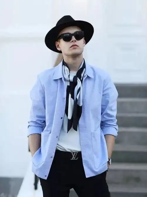 瘦小的男生这样穿就是型男