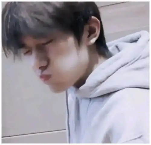 爱豆头像易烊千玺高清无水印图片