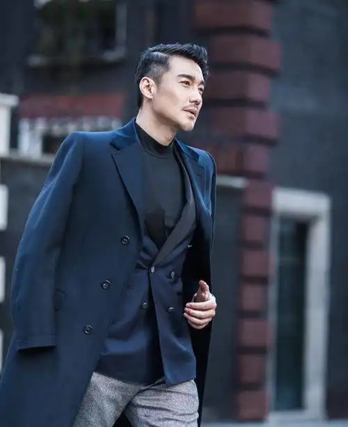 入榜全球最佳着装男士胡兵逆天大长腿霸屏