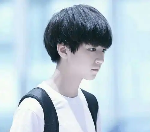 长城的青涩解忧杂货店成熟王俊凯让那个世界的他活起来